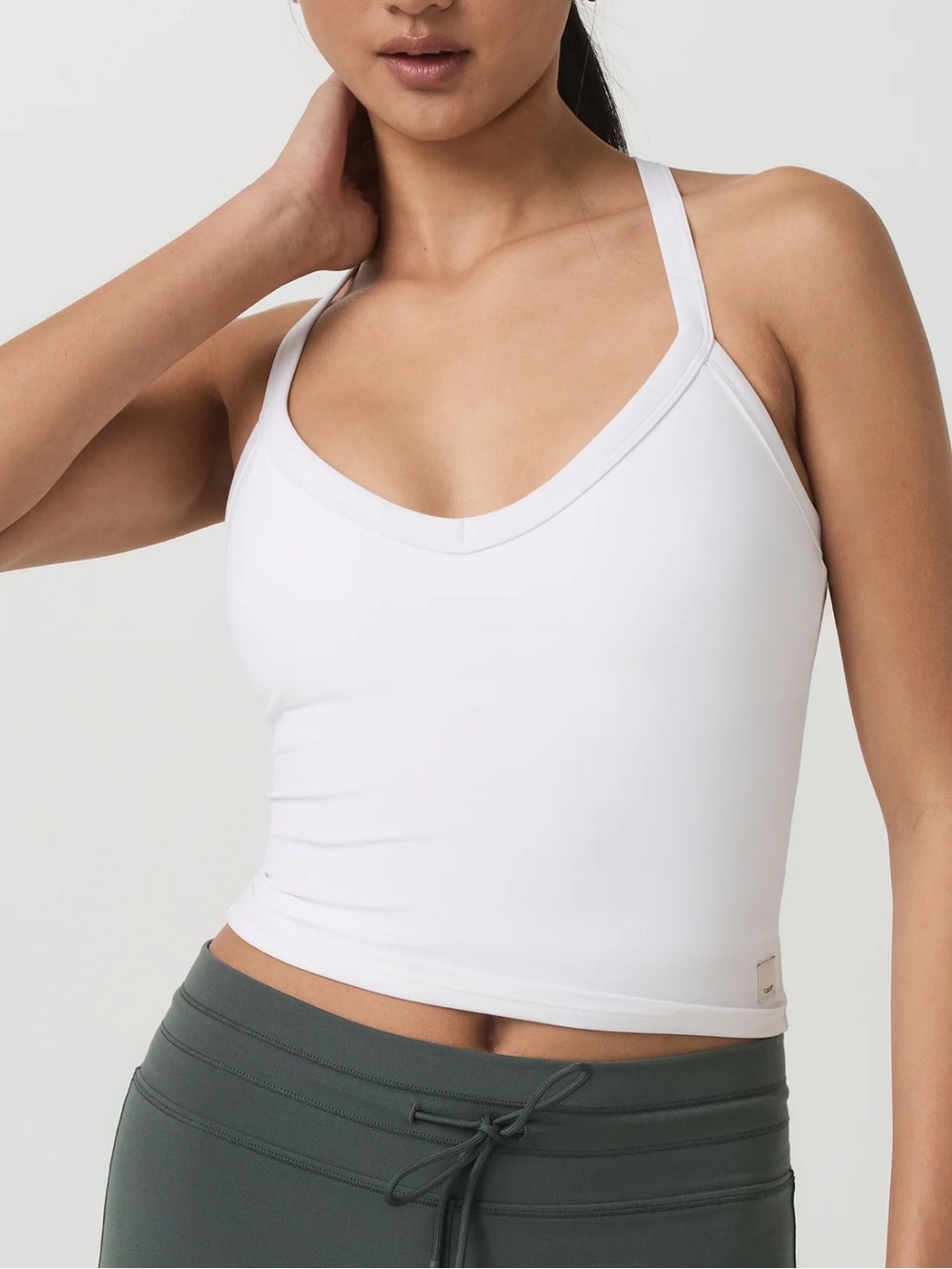 NWT Vuori All The Form V-Neck White Tank XXS
SOLD OUT (current style)